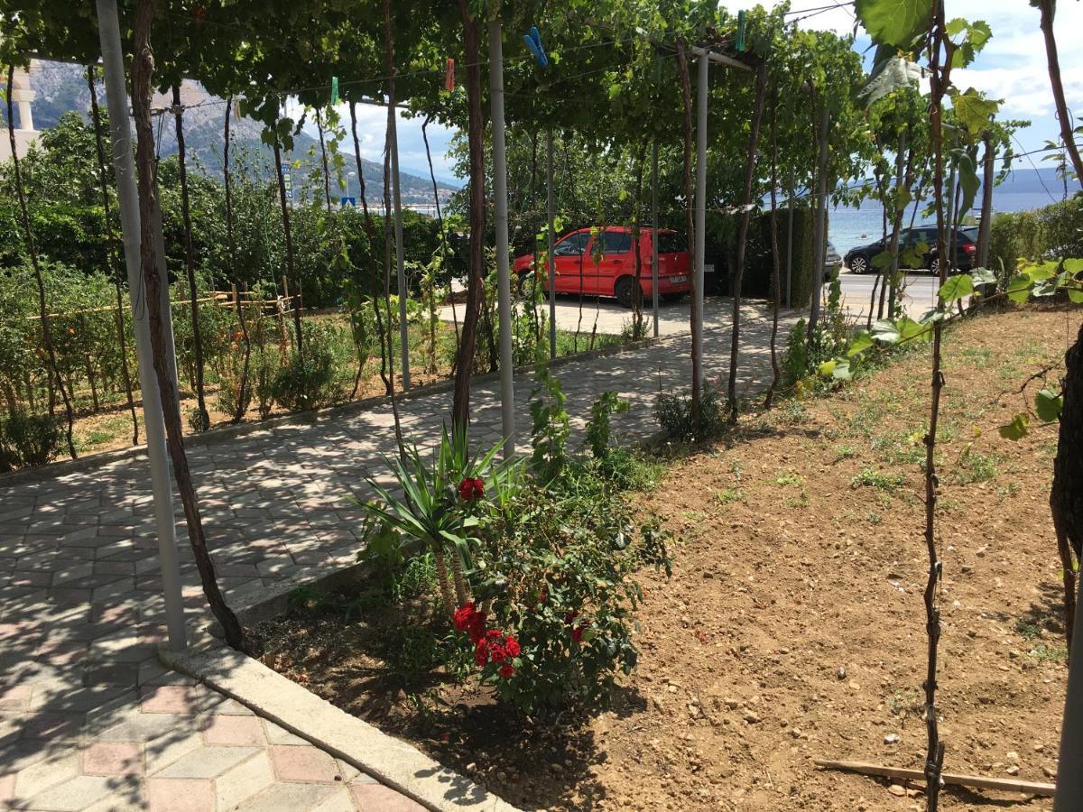 Apartment Duce Omiš Екстериор снимка