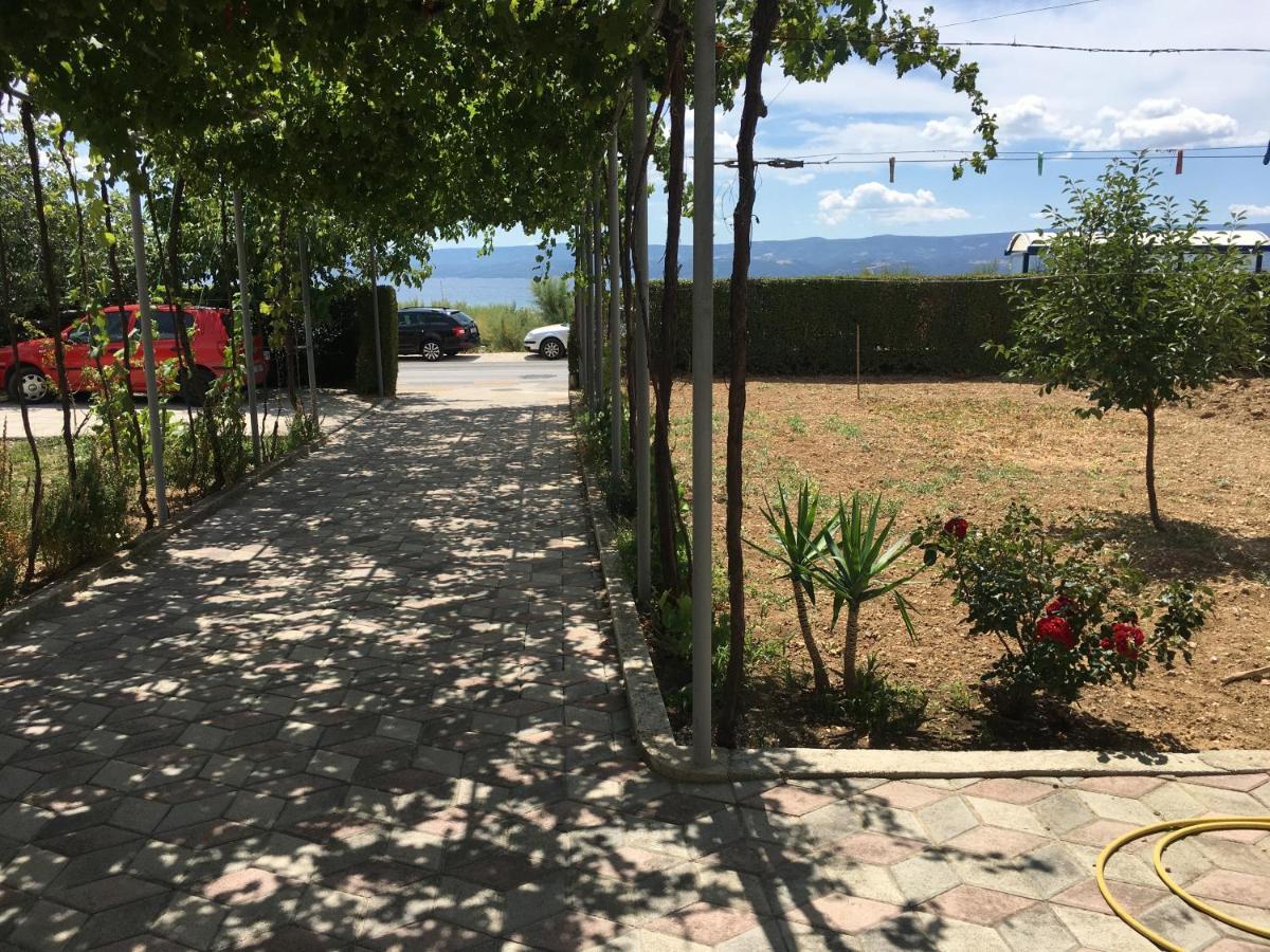 Apartment Duce Omiš Екстериор снимка