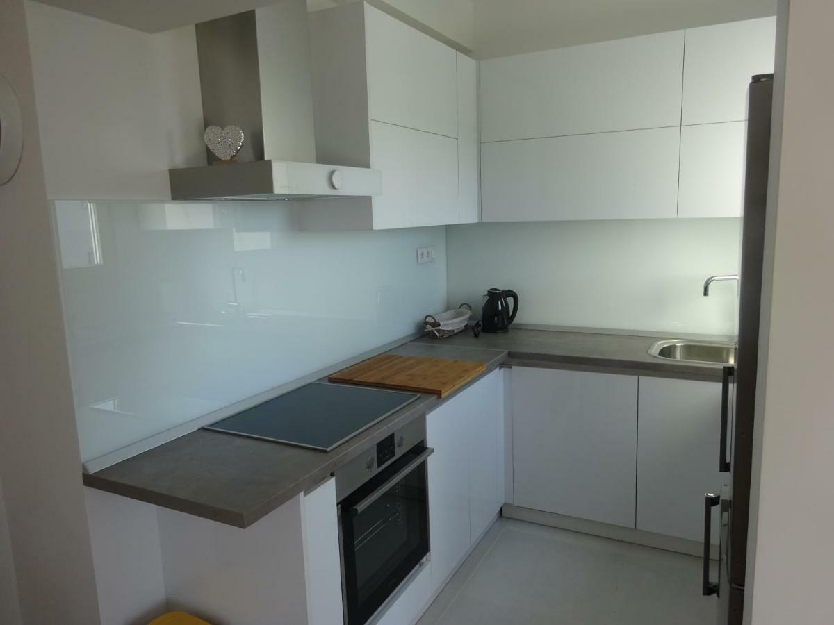 Apartment Duce Omiš Екстериор снимка